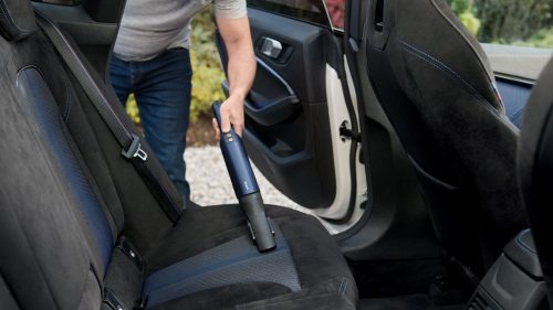 Shark-WV270UK-InUse-Car-3 Shark-WV270UK-InUse-Car-3